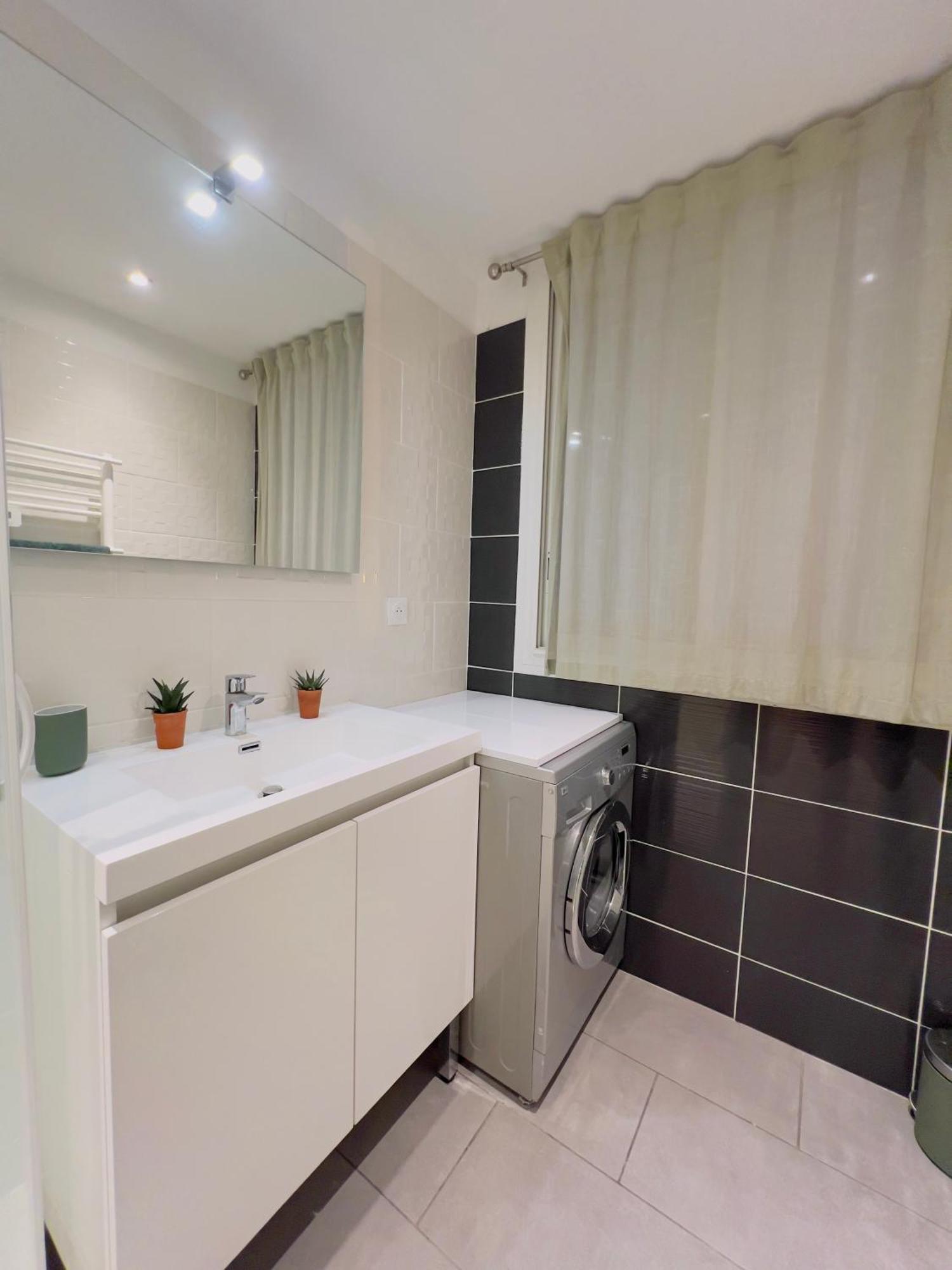 Superbe T3 Sejour Marseille Clim 2 Balcons Timone Apartment Luaran gambar